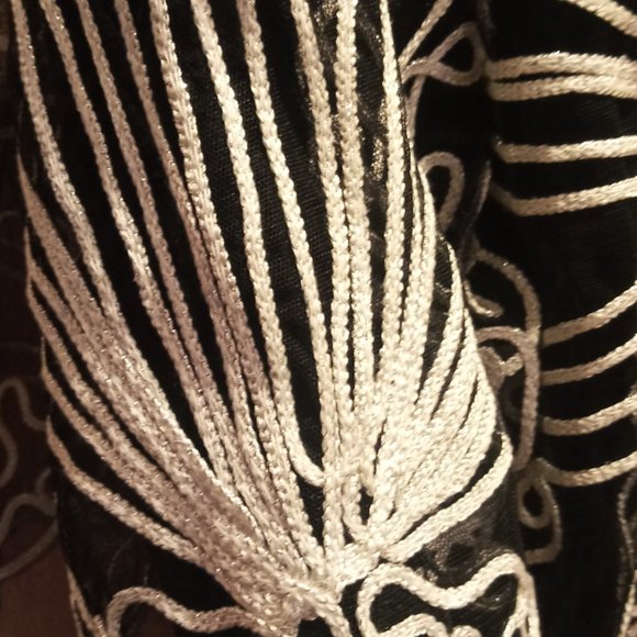 Dubai Throw over Cover Up - Picture 3 of 4